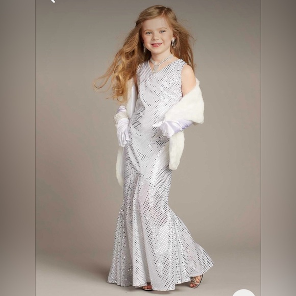 Chasing Fireflies Movie Star Halloween Costume (size 8) - Picture 1 of 8